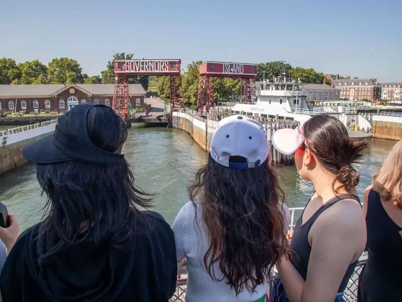 PCP students at gov island